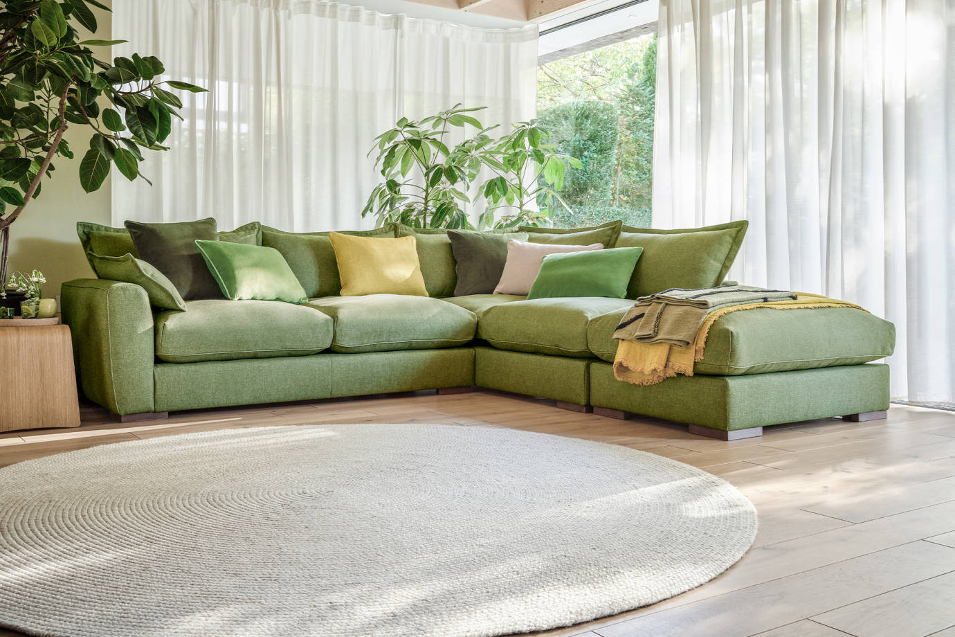 Corner Sofas | Leather And Fabric | Sofology