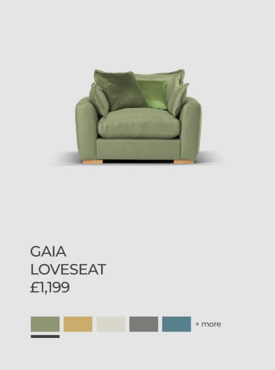 Gaia loveseat