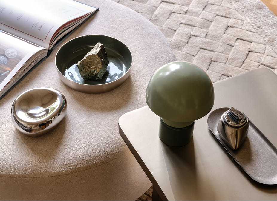 Add accessories in complementary colours