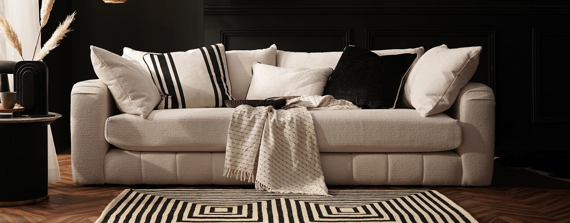 Choose the right foundational shades