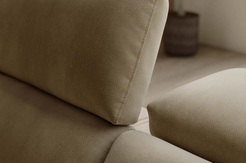 Adjustable headrests